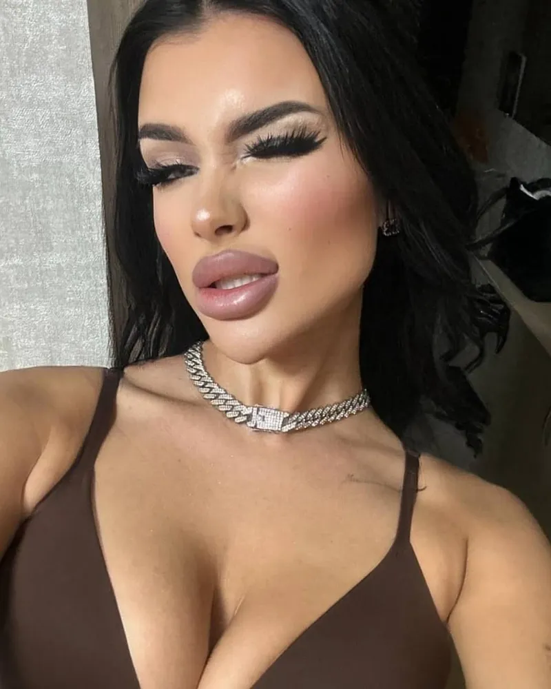 kadikoy--anal-siyahi-sinirsiz-eve-gelen-otele-gelen Escort İlanı Merve - %100 Gerçek Fotoğraflı Randevu