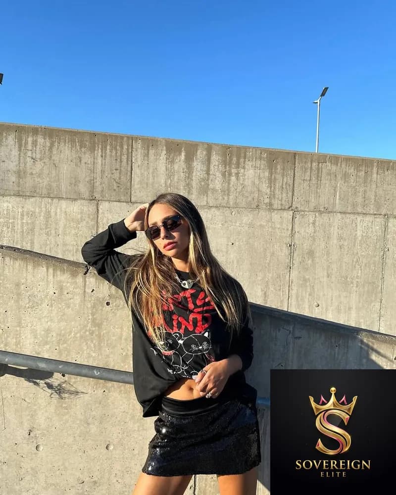 İstanbul Beşiktaş Aslı Escort Bayan İlan Fotoğrafı