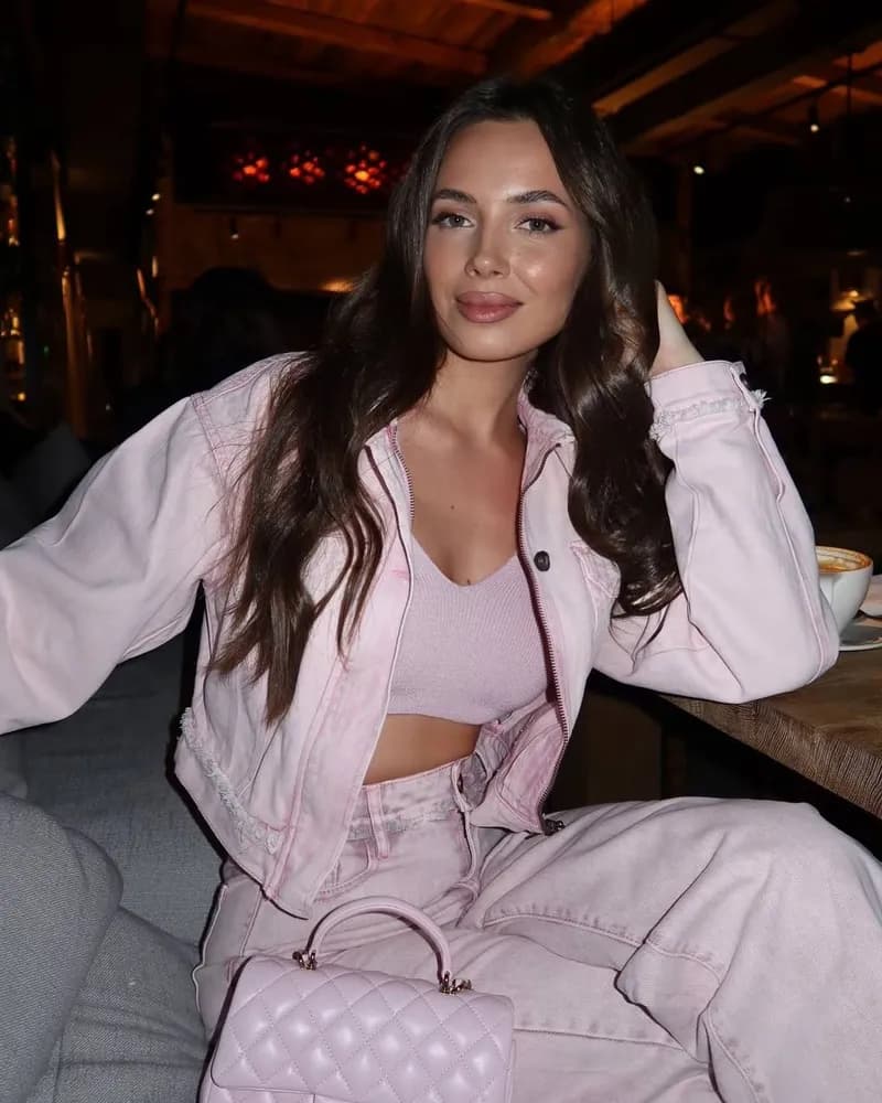 Melis | Sisli VIP Escort | ISTANBUL ESCORT HİZMETİ