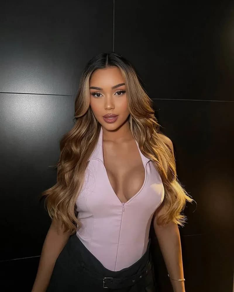 Özge | Kadikoy VIP Escort | ISTANBUL ESCORT HİZMETİ